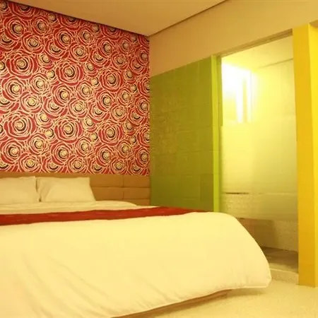 Onasis Bed, Resting, And Spa